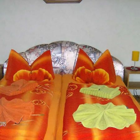 Ferienwohnung 1 Am Bismarckturm In Burg Appartement *